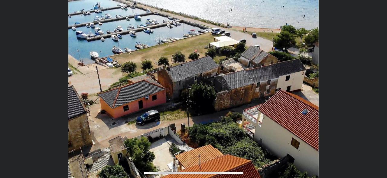 Apartamento App 4 - 6 Persons Direct On The Seaside, 1St Floor Ljubač Exterior foto